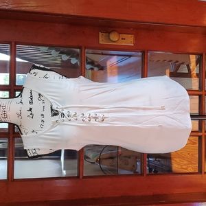 WHITE HOUSE BLACK MARKET LACE UP TANK